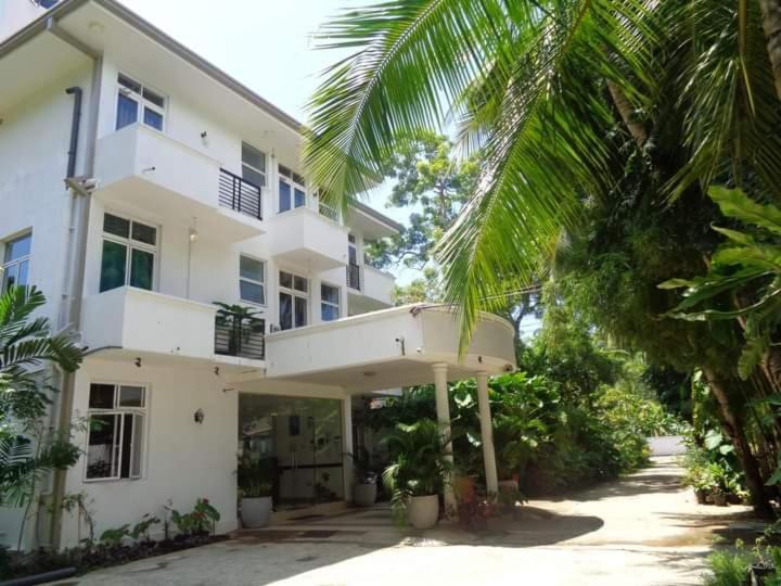 Nooit Gedacht Holiday Resort Unawatuna Extérieur photo