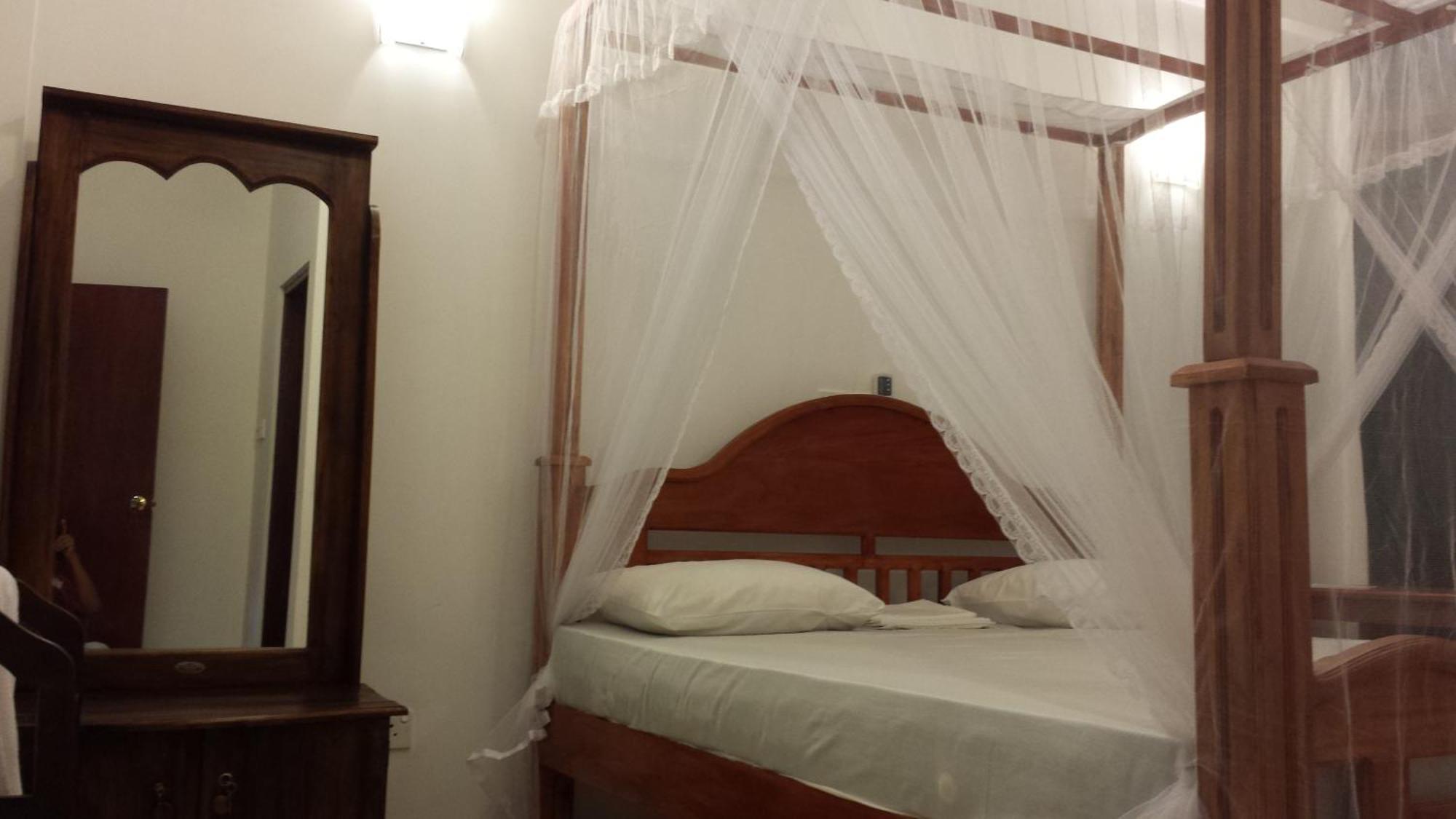 Nooit Gedacht Holiday Resort Unawatuna Chambre photo