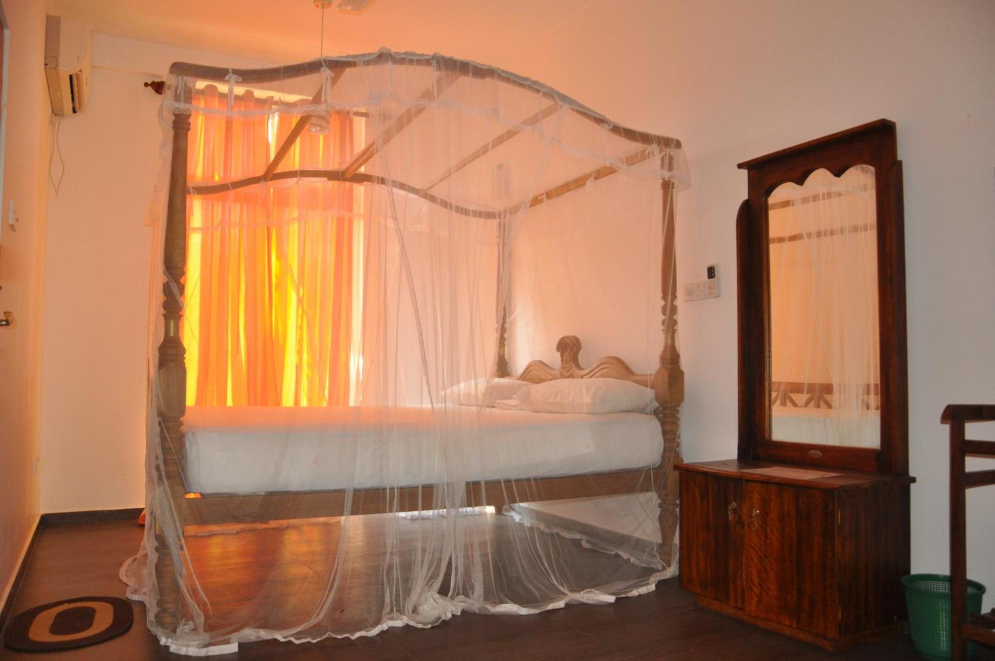 Nooit Gedacht Holiday Resort Unawatuna Chambre photo